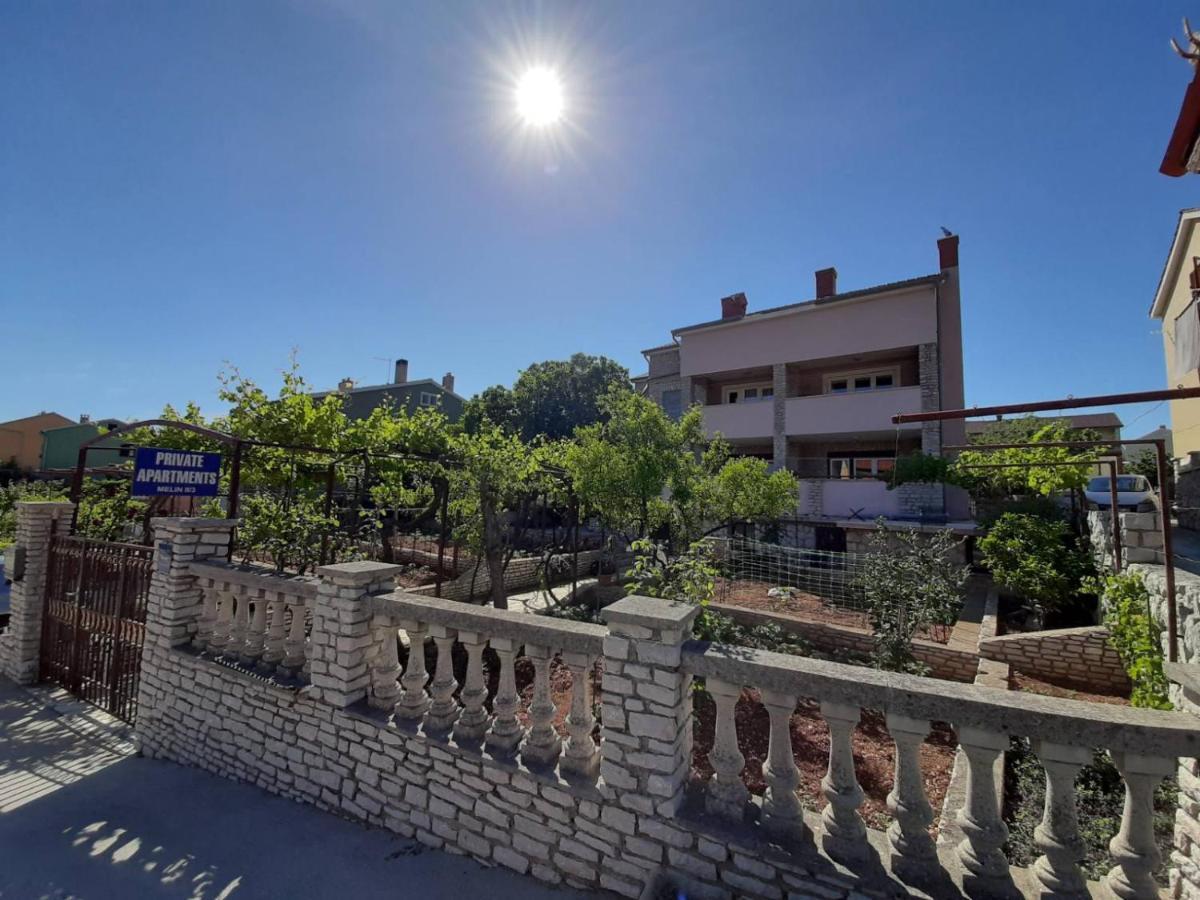 Apartments Izabela Muzic-Fornaric Cres Exterior foto